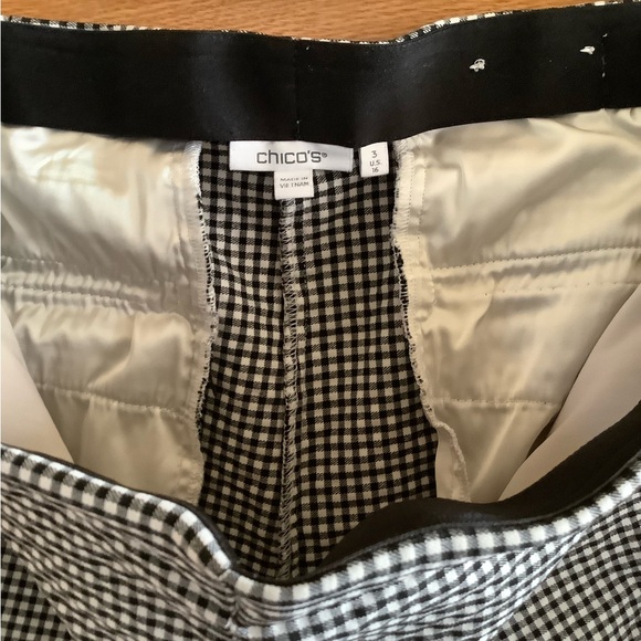 Chico’s Black and White Check Cropped Flat Front Pants With Stretch Size 3 (16) - Picture 8 of 9